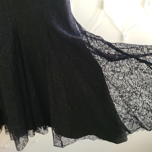 Armani Exchange Sleeveless Lace Dress / LBD / Petite Zero (0) - Picture 4 of 7